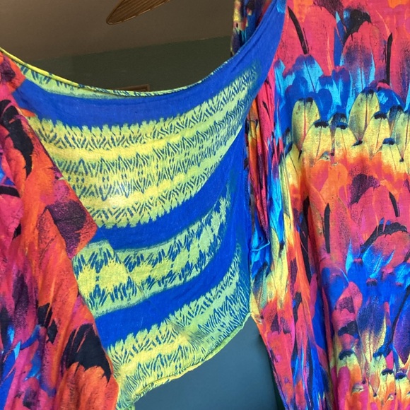 Flowy Bright Summer Shawl - Picture 2 of 4